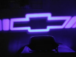 проектор заднего бампера chevrolet проекция логотипа на бампер