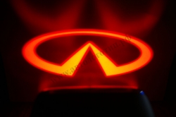 проектор заднего бампера infiniti проекция логотипа на бампер