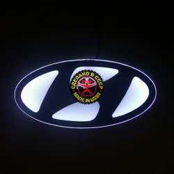 светящийся логотип hyundai starex объёмные логотипы