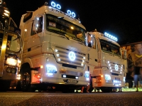подсветка логотипа грузовика mercedes логотип мерседес