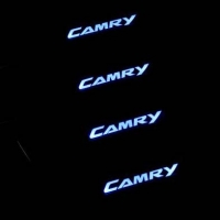 Накладки на пороги с подсветкой Toyota Camry