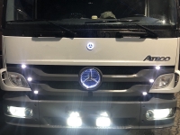 светящийся логотип mercedes для грузовика тягача Atego,Светящийся логотип Mercedes-Benz зеркальное серебро с хром отделкой с 2D гравировкой надписи Mercedes.Эффектный зеркальный дизайн эмблемы Mercedes,эргономичная конструкция и высокое качество исполнени