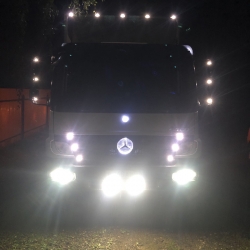 Подсветка логотипа грузовика Mercedes-Benz Atego