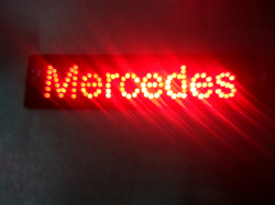 Светодиодный стоп сигнал Mercedes - это дополнительная световая сигнализация об остановке вашего автомобиля. Стоп сигнал имеет универсальное и удобное крепление с помощью присосок, вы с легкостью установите его на заднее стекло автомобиля.